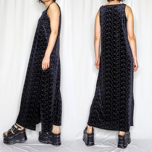 SOLD 90s vintage velvet maxi dress - Picture 2 of 4